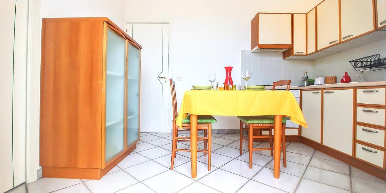 Casa Sunrise - Lovely Sea Front Apartment شاكا المظهر الخارجي الصورة